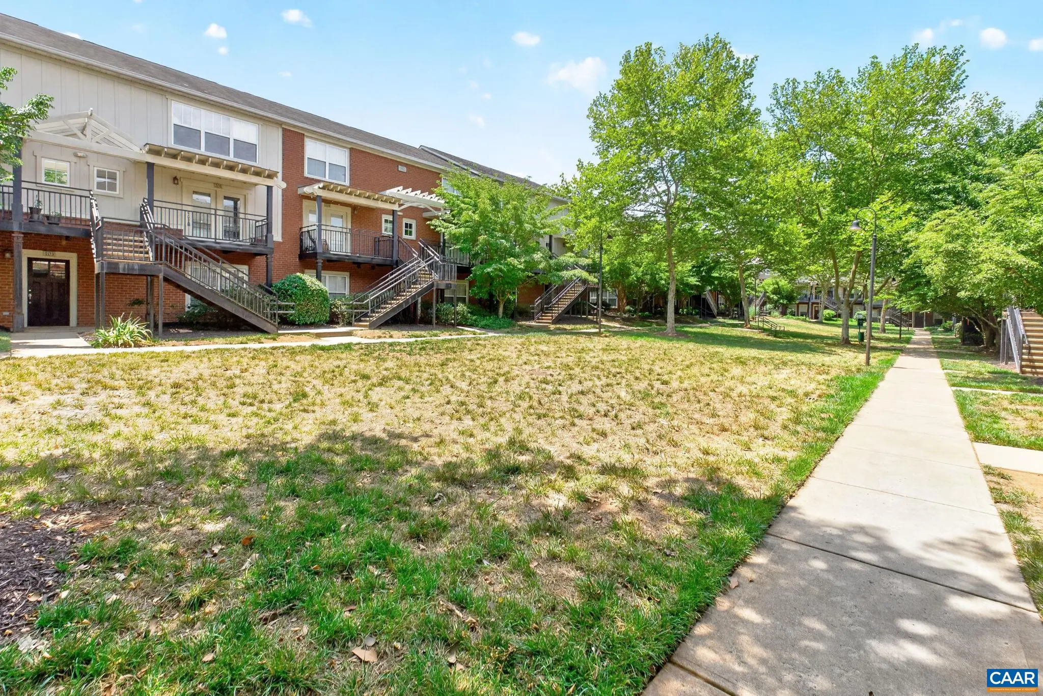 1915 Beechcrest Ct 101, Charlottesville