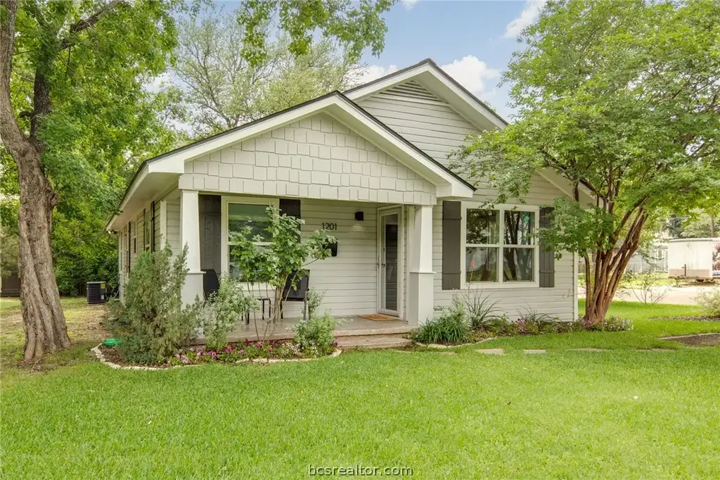 1201 E 30th Street, Bryan
