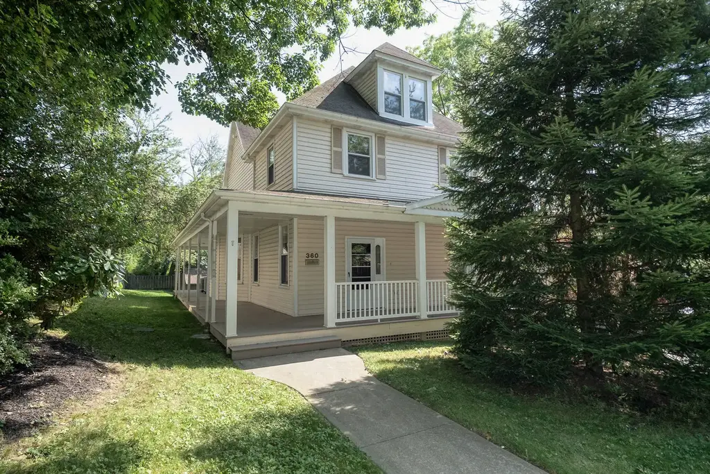 360 California Avenue, Oakmont