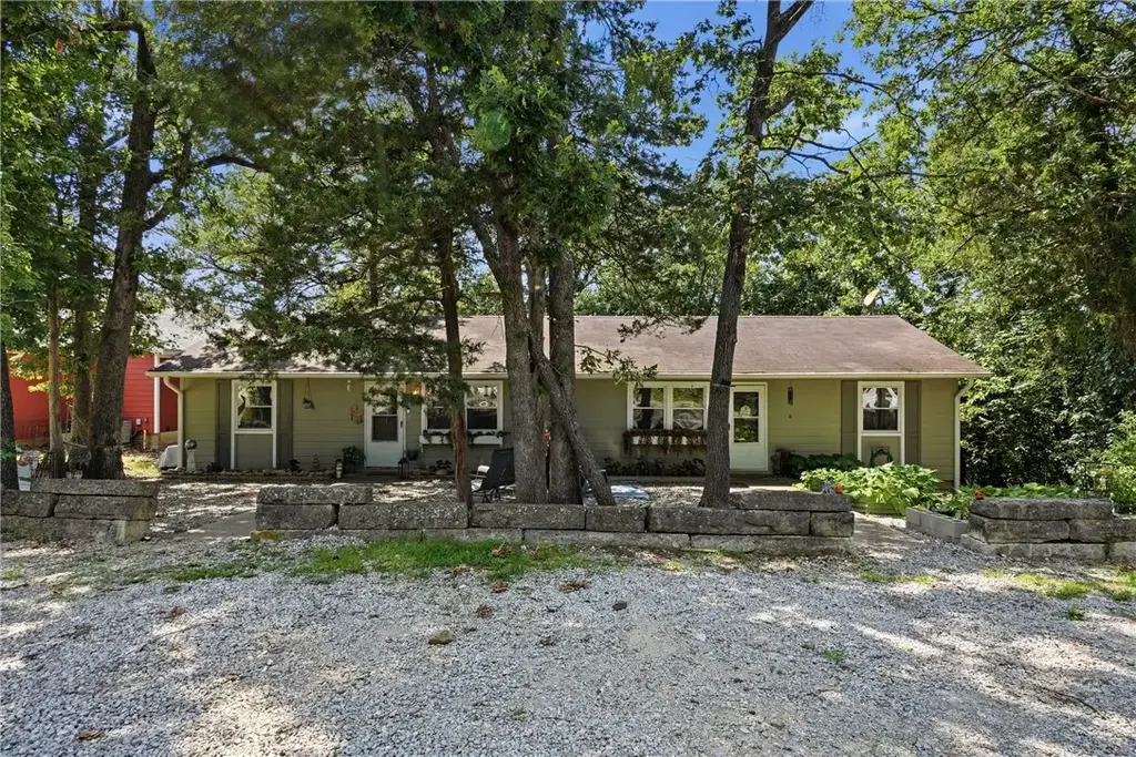 2 Hillside Drive A & B, Holiday Island