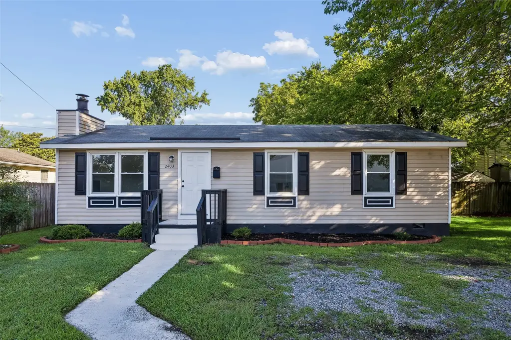 2403 Shell Road, Hampton