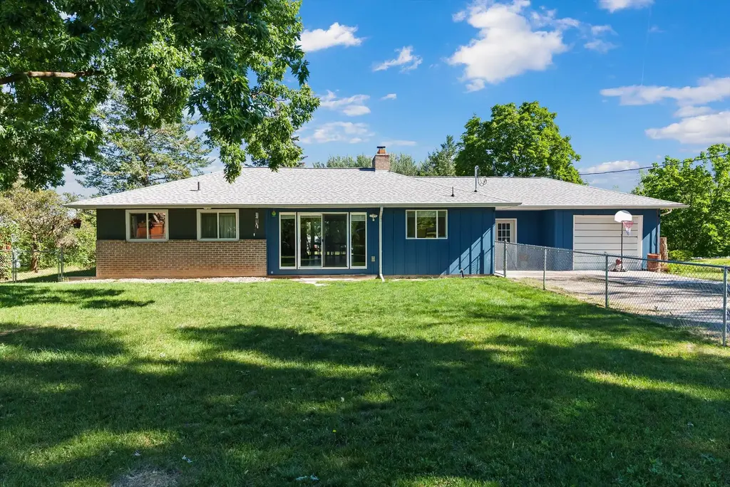 6 12th Avenue W, Polson