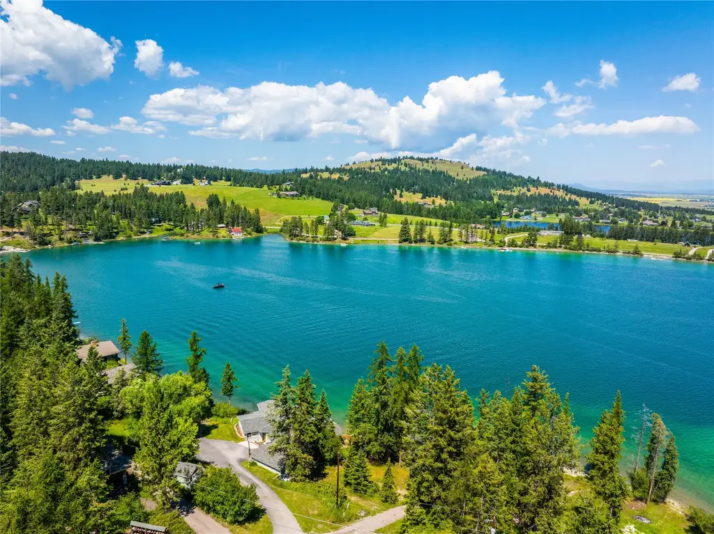 442 N Foys Lake Drive, Kalispell