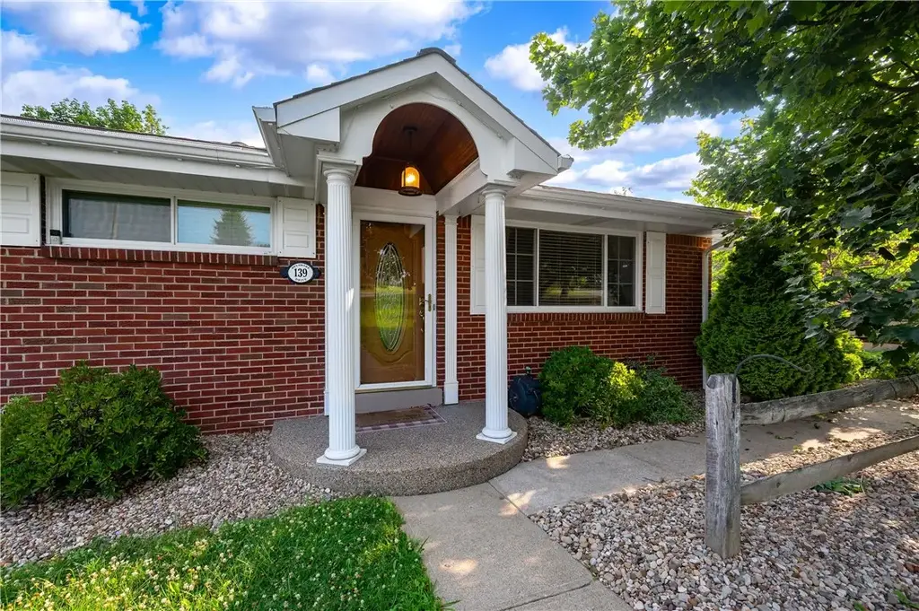 139 Delaware Drive, Twp of But NW