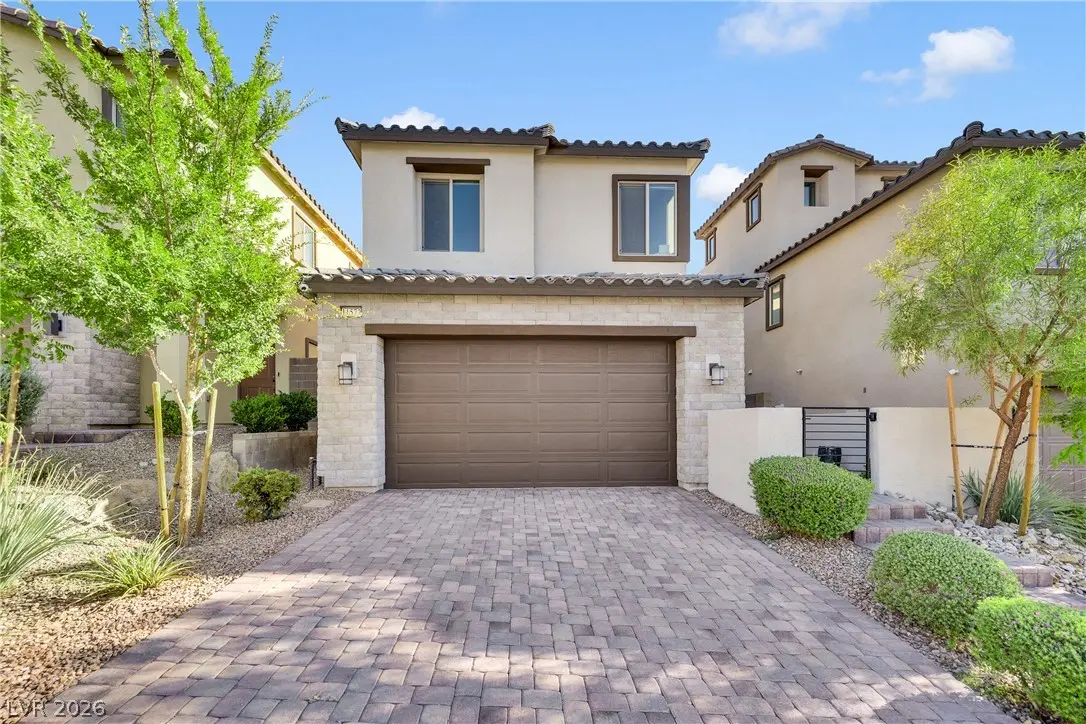 11572 Desert Hollow Avenue, Las Vegas