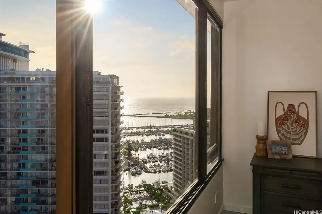(unit #2814) 1778 Ala Moana Boulevard, Honolulu