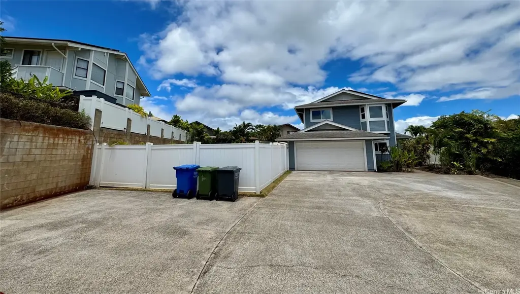94-306 Waimaka Street, Mililani