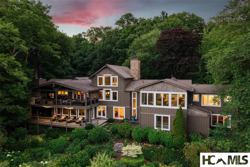 653 Country Club Drive, Highlands