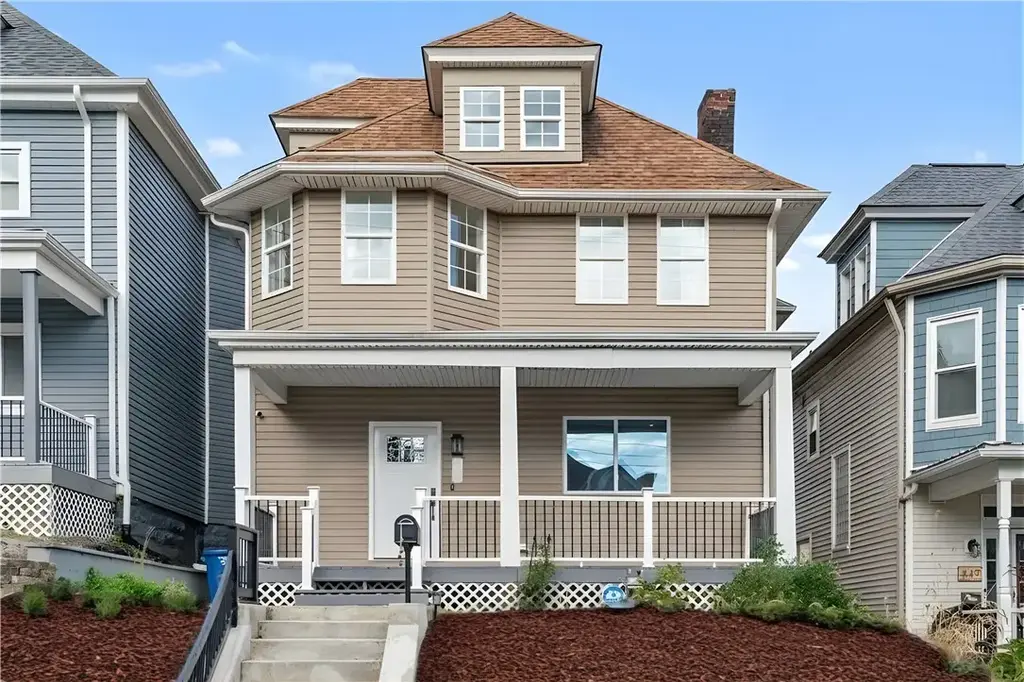 445 School Street , Avalon