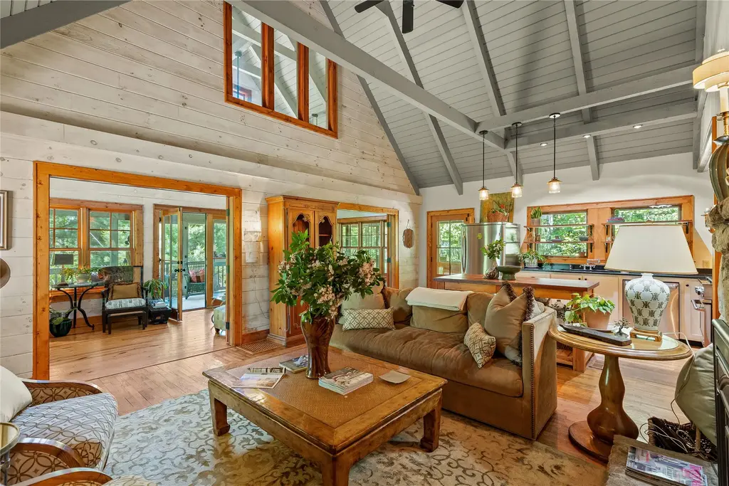1005 Concho Mountain, Cullowhee