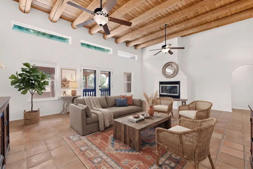 39 Cuesta Road, Santa Fe