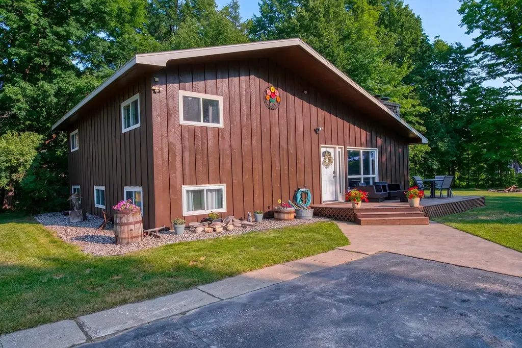 6735 Hwy 45, Three Lakes