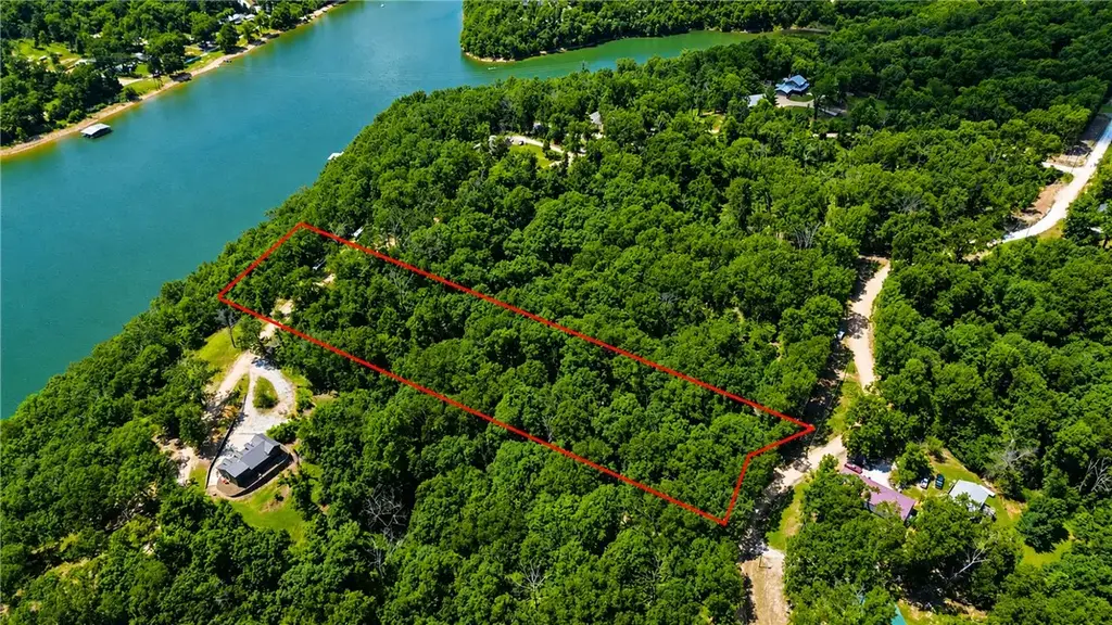 Hickory Hills Drive, Rogers