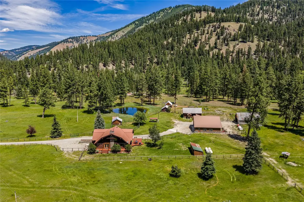 9786 West Fork Road, Darby