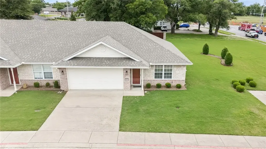 801 N 19th Street, Rogers