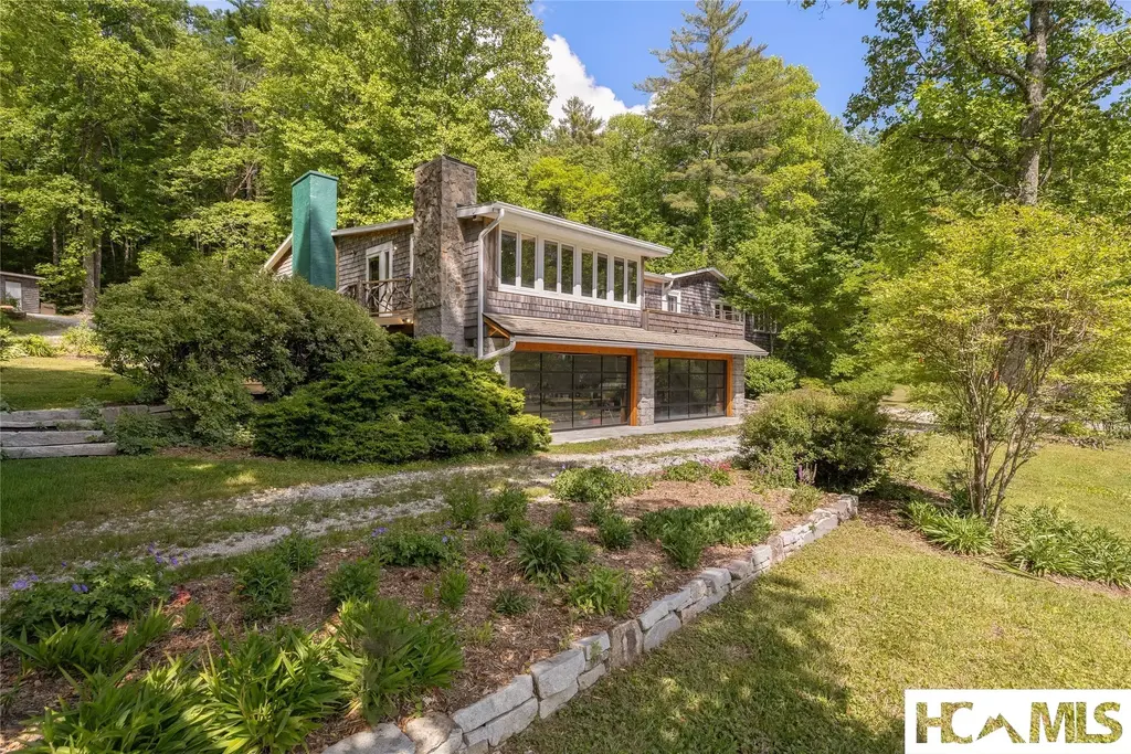 185 Hemlock Lane, Sapphire