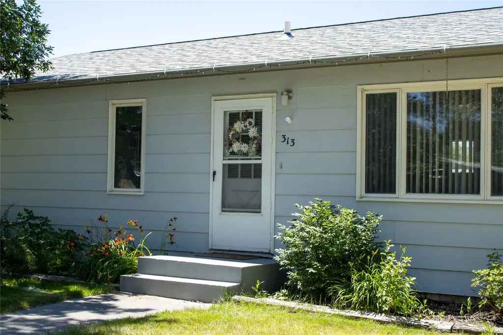 313 N Cherry Street, Townsend
