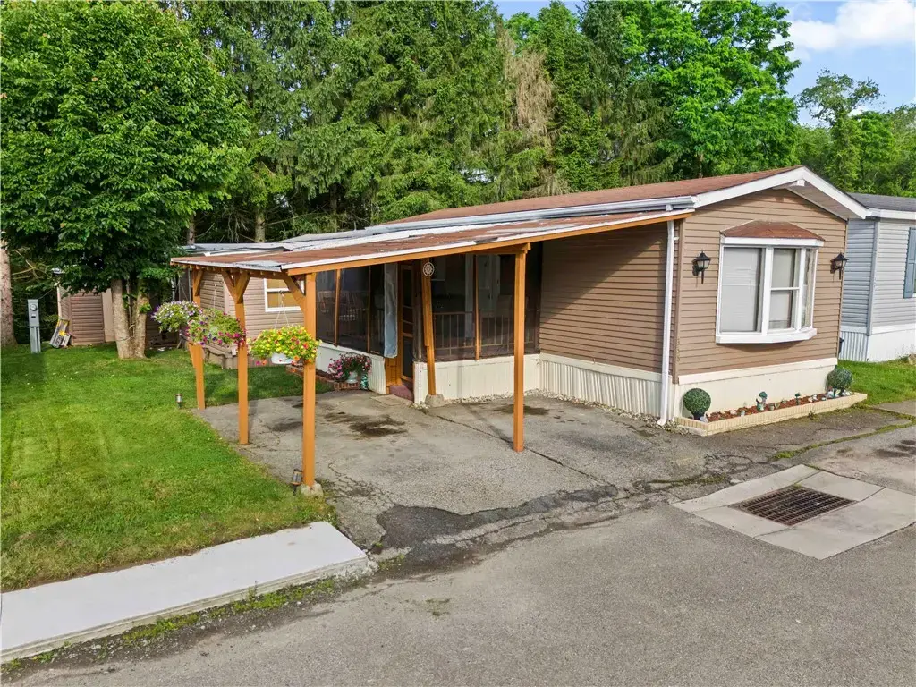338 Festival Road, Chartiers