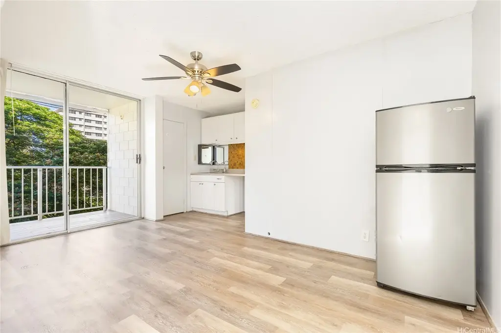 (unit #304) 249 Kapili Street, Honolulu