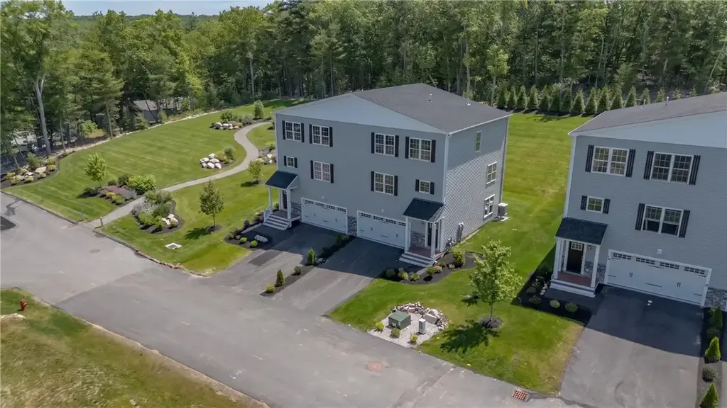 2 Old County Village Rd # B, Smithfield