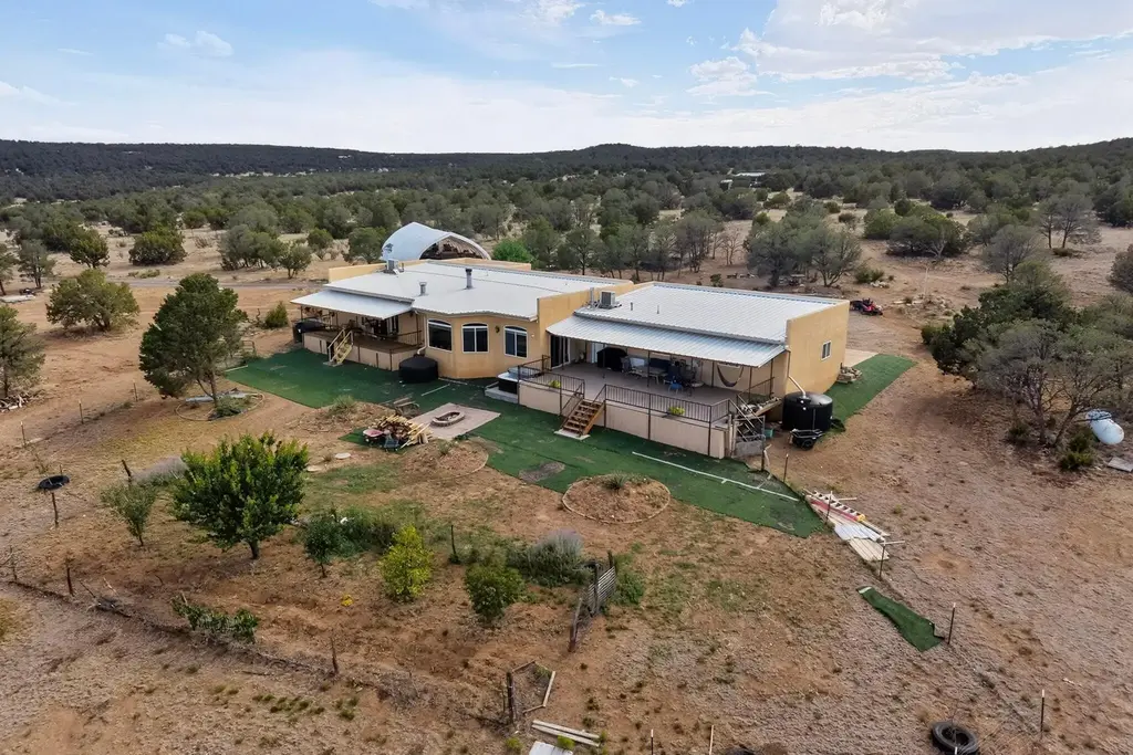 51 Wolf Trail, Edgewood