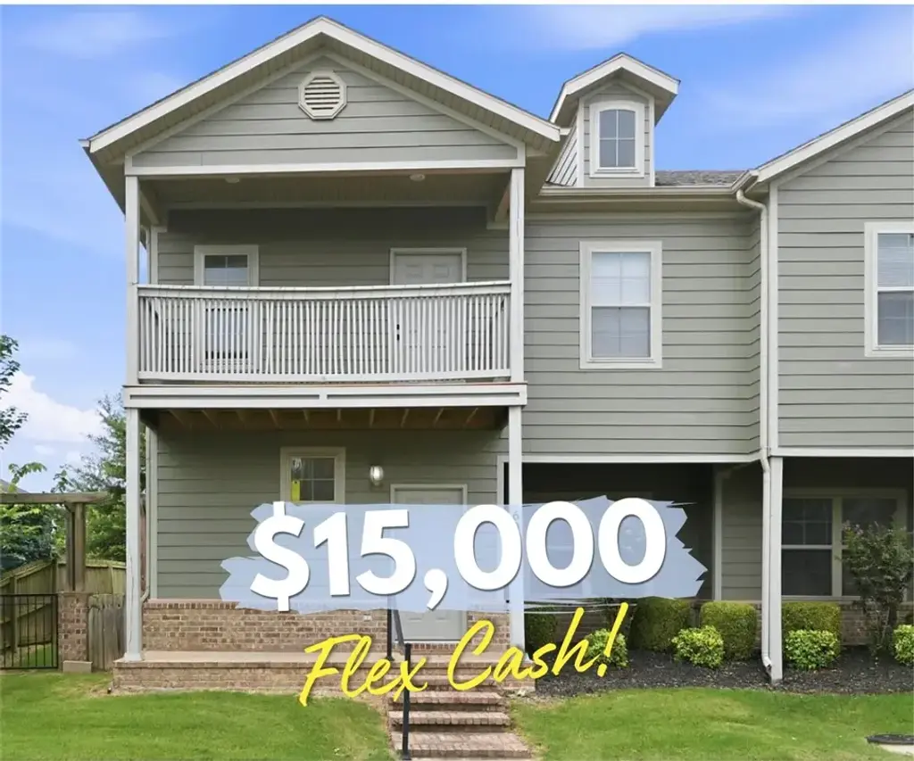 697 N Wordsworth Lane, Fayetteville