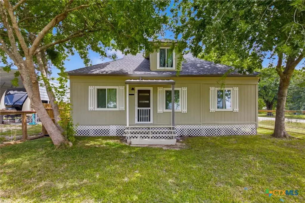 502 W Houston Avenue, Seadrift