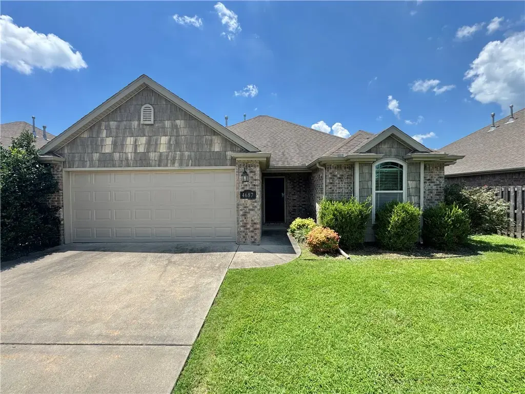 4687 W Croft Drive, Fayetteville