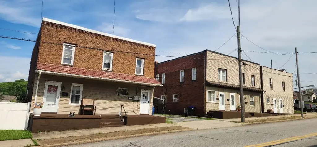 815,817,819,821 Second Street, Ellwood City