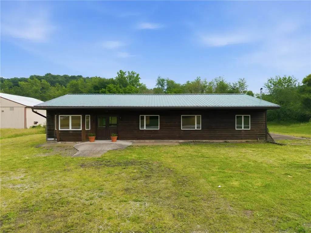 203 Rte 271, Ligonier