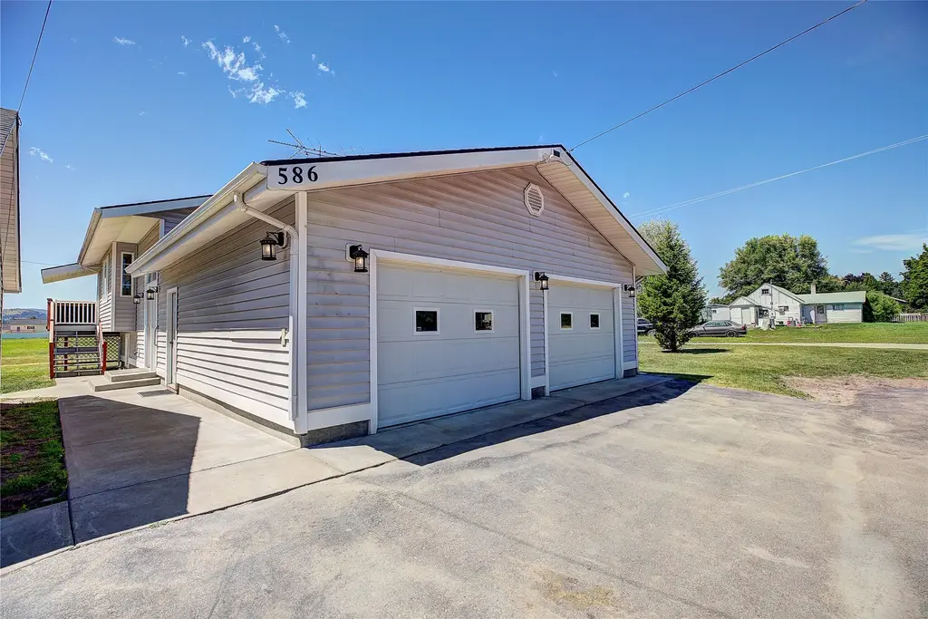 586 Willow Glen Drive, Kalispell