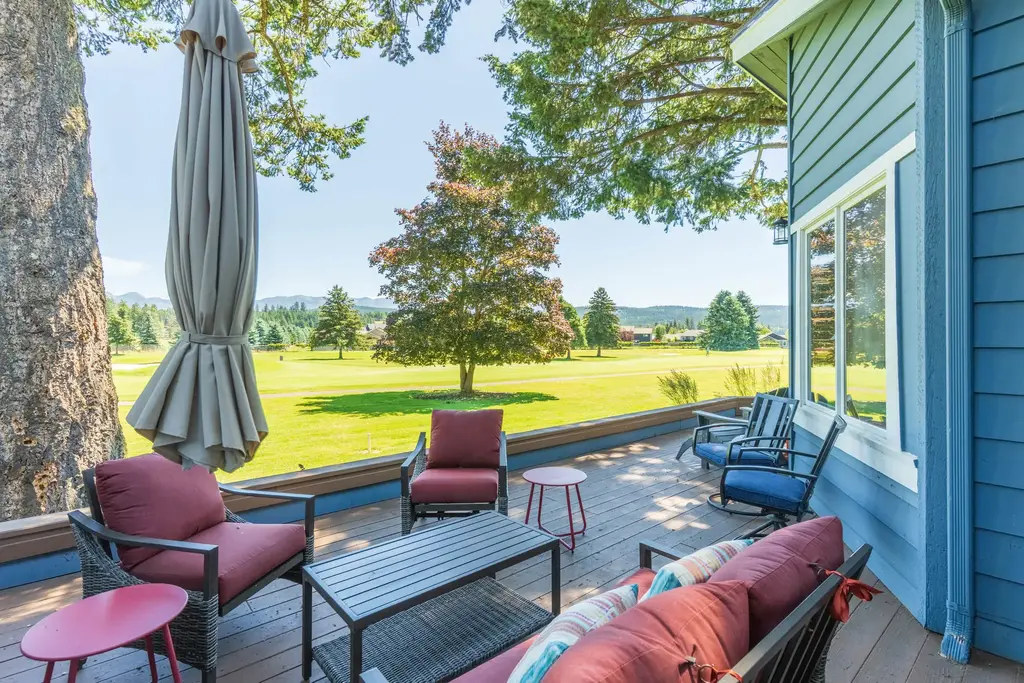 77 Golf Terrace, Bigfork