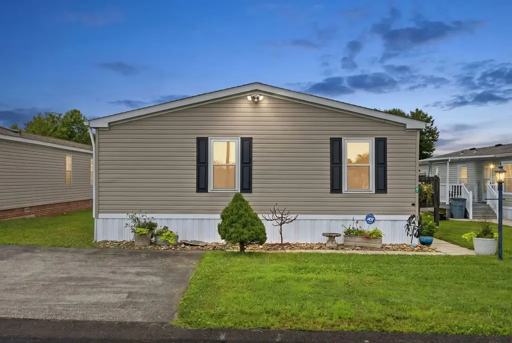 9 Greene Drive, Indiana