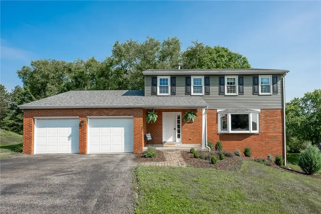 77 Bradley Court , White