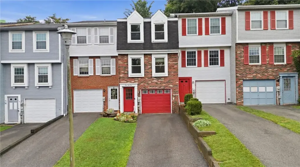 151 Ligonier Lane , Plum Boro
