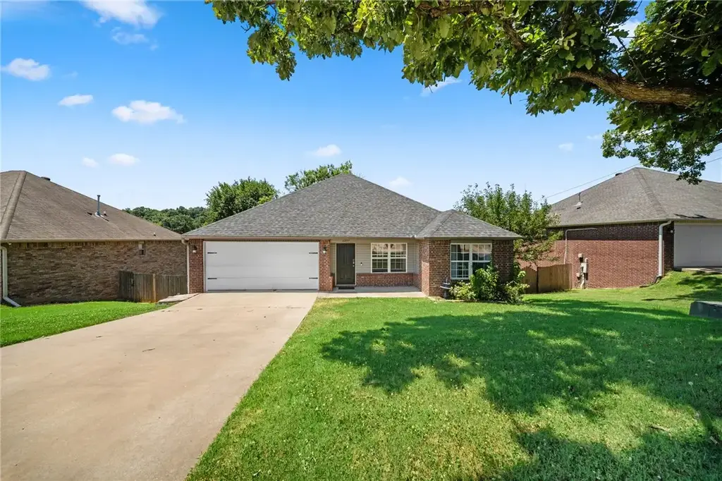 6257 Cord Avenue, Springdale