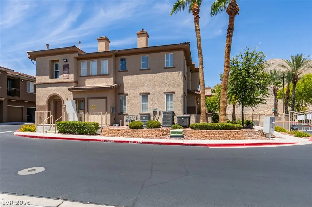 10200 Deerfield Beach Avenue 203, Las Vegas
