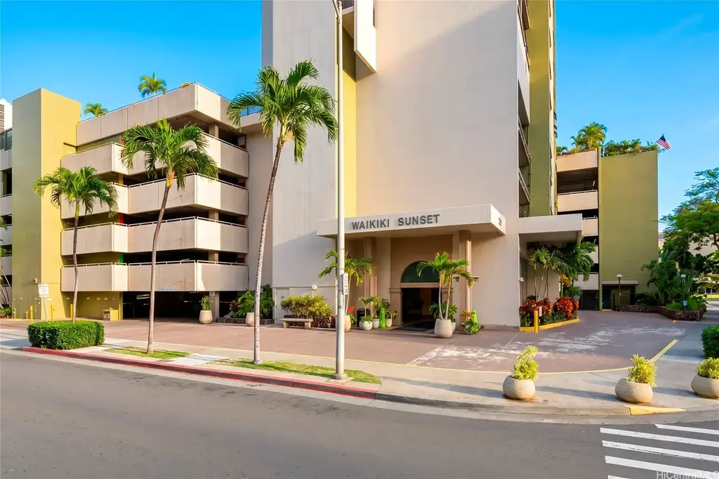 229 Paoakalani Avenue # 1906, Honolulu