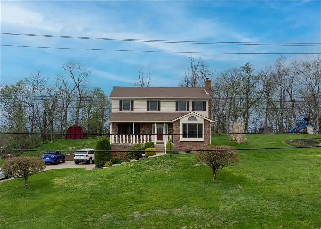 128 Moffett Run Road , Center