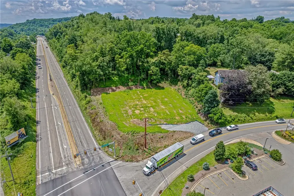 119 Willow Crossing Road, Hempfield