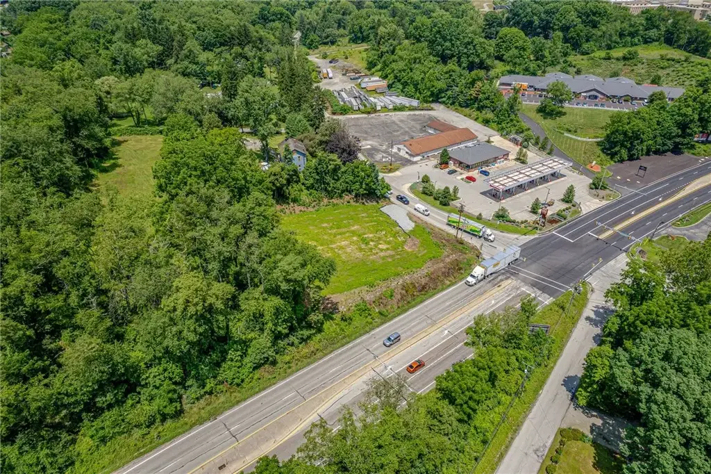 119 Willow Crossing Road, Hempfield