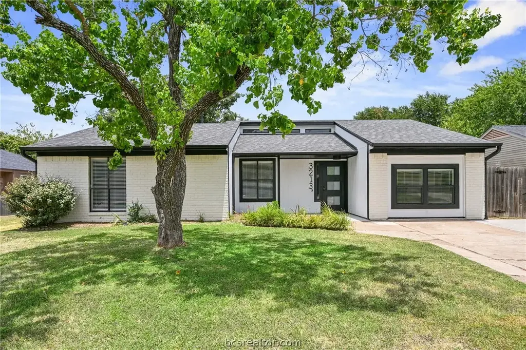 3213 Bahia Drive, College Station
