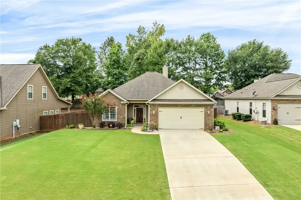 2706 Carriage House Ln, Opelika