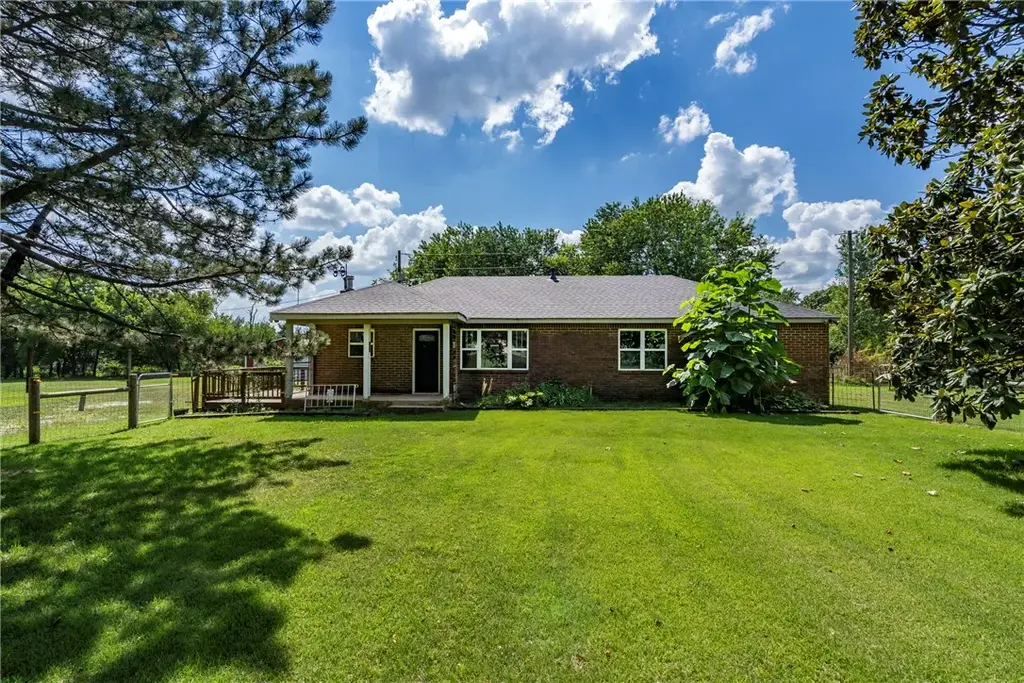 13433 Jenkins Corner Road, Gravette