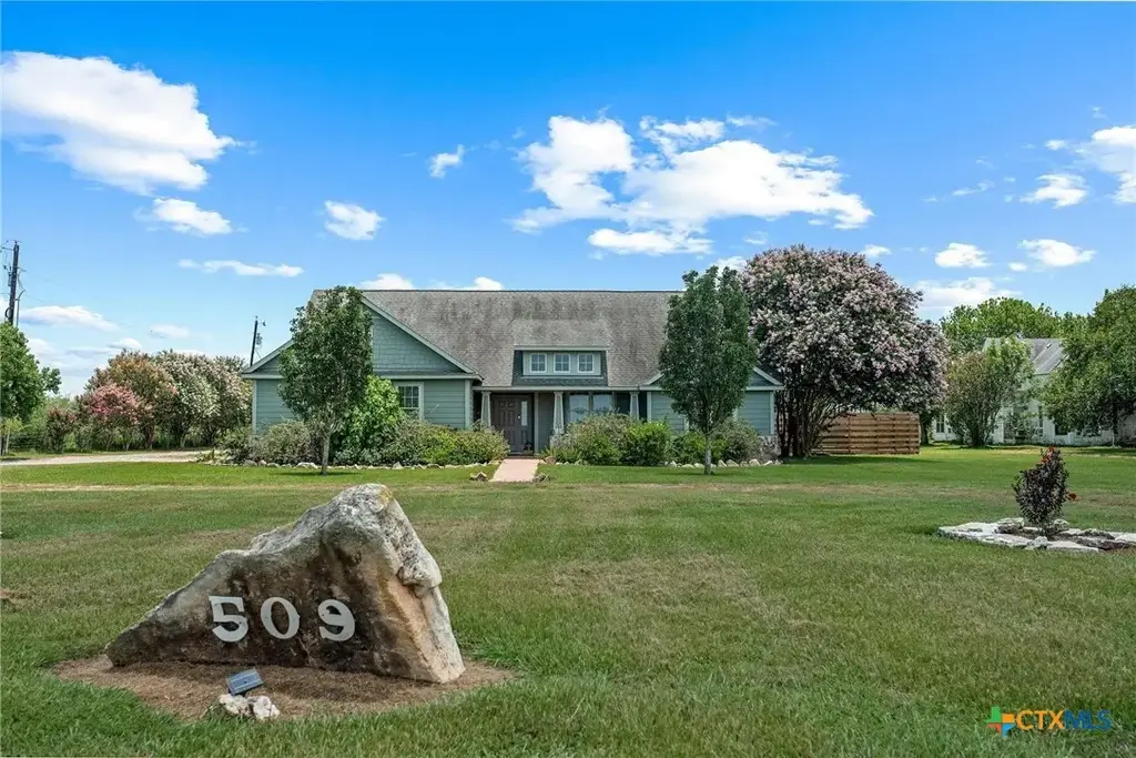 509 Seakist Road, Port Lavaca