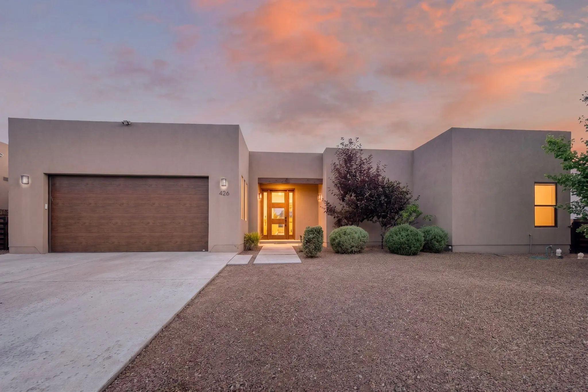 426 Calle Bonita, Santa Fe