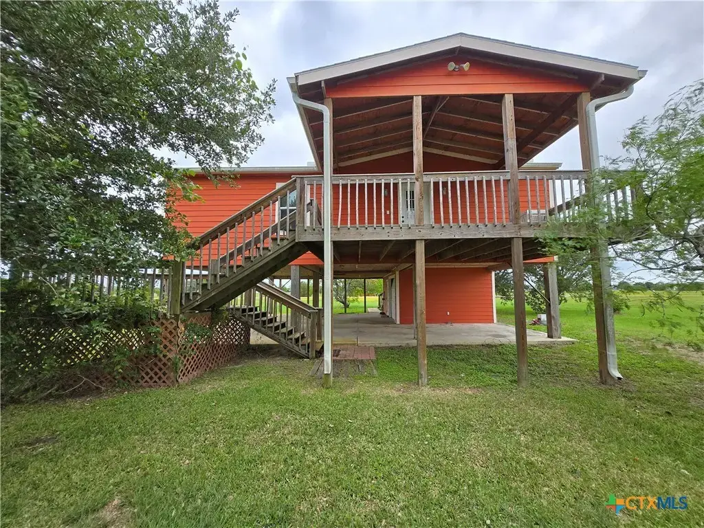 205 Buckskin Drive, Palacios