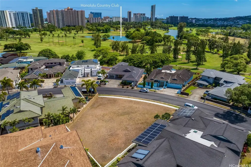 1483 Ala Hahanui Street, Honolulu