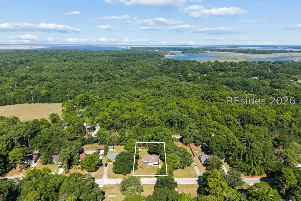 16 Robin Way, Beaufort