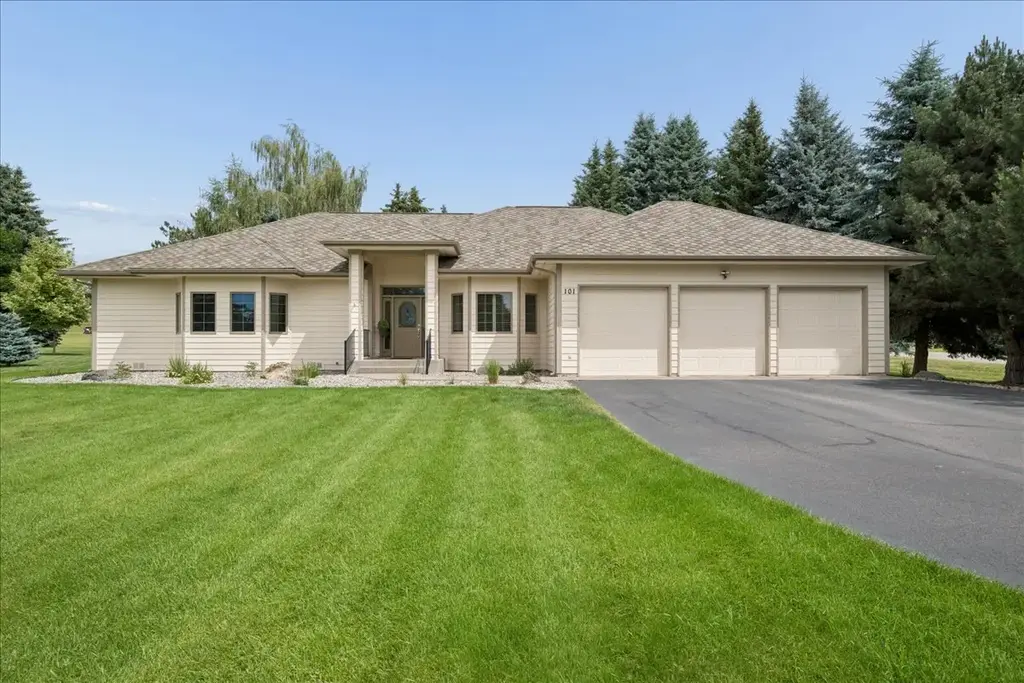 101 Whitetail Court, Bigfork